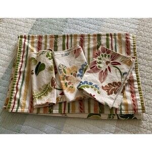 7 Piece Set of  Multicolor Pastel  Napkins and Placemats